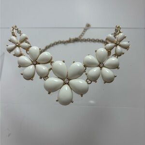 Elegant Gold and Creamy White Floral Bib Necklace